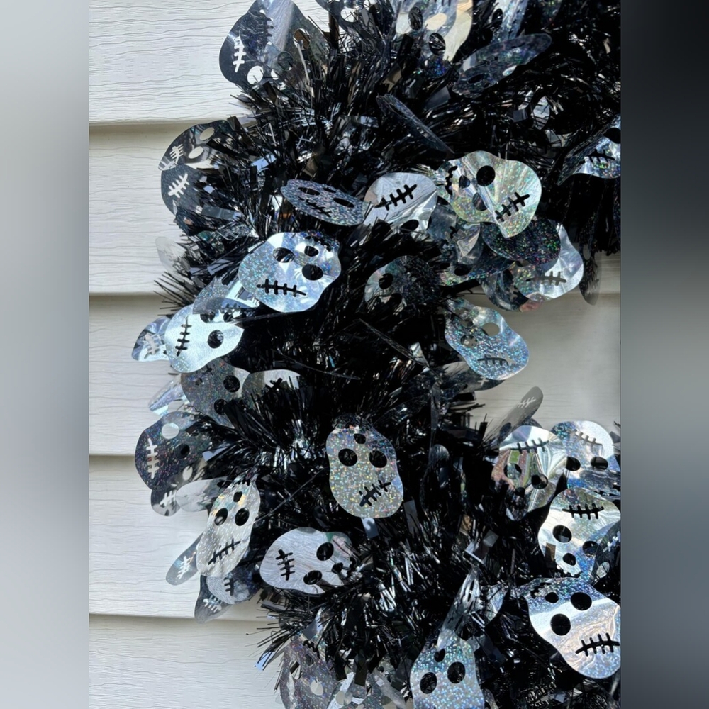 Halloween Decor Black Tinsel Spooky Holographic Silver Skull Wreath - Picture 3 of 4
